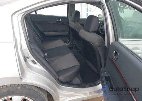 2012 Mitsubishi Galant Es/Se z USA, uszkodzony, nr VIN 4A32B3FF8CE020811